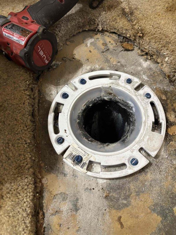 Successfully installed customer-supplied toilet, including proper mounting to the existing toilet flange on concrete floor with new wax ring. Secured fixture with mounting bolts and verified proper seal and function before completing the installation.