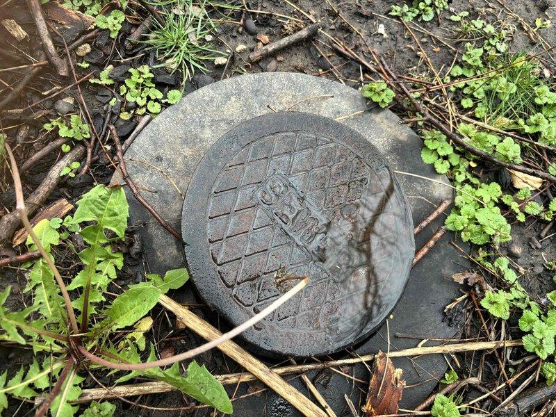 Performed plumbing maintenance inspection on water heater system and associated components. Inspected gas control valve, flexible gas connector line, and electronic control module for proper operation and safety compliance. Examined exterior cleanout access cover in yard area, verifying accessibility and condition. All equipment found to be functioning within normal parameters.