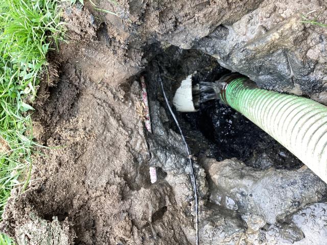 I was called to a home in Kinston to pump out the septic system. I arrived and found that the septic tank was full and needed to be pumped out. I pumped out the septic tank and cleaned up the area. The customer no longer has any signs of back up.