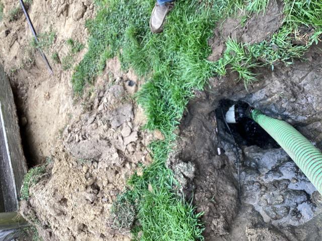 I was called to a home in Kinston to pump out the septic system. I arrived and found that the septic tank was full and needed to be pumped out. I pumped out the septic tank and cleaned up the area. The customer no longer has any signs of back up.