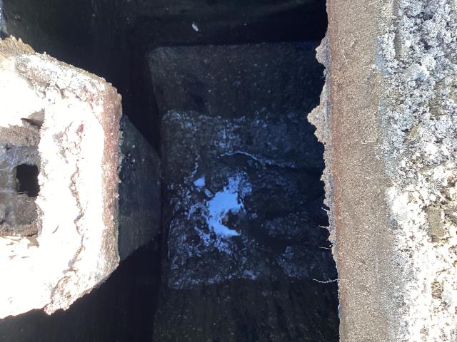 
We went out to a mobile home park to check the condition of some of their septic systems. At this location, we found that the septic tank needed to be pumped out and that the system was in good condition.