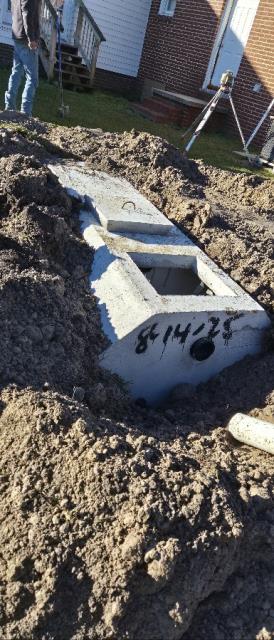 
I was hired to install a septic system for a customer in Kinston. This project involved the complete installation of a new septic system to provide on-site wastewater treatment for this property. We worked closely with the local health department and environmental standards to ensure that the installation was done correctly and in compliance with all regulations.