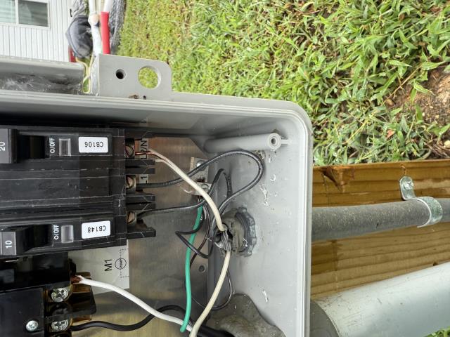 
I was called out to a property in Goldsboro to fix a problem with the septic system. I found that the electrician had not wired the pump box correctly, so I rewired it and the pump is now working as it should.