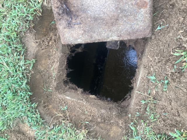 
We were called out to inspect a septic system at a property in Pikeville. Upon arrival, we found that the system was in good condition.