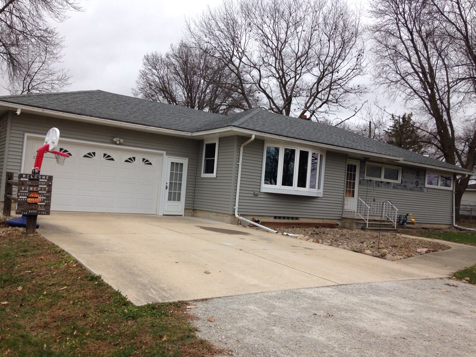 Waterloo, IA - Siding gutters and windows including a beautiful bow window Waterloo, IA - Siding gutters and windows including a beautiful bow window