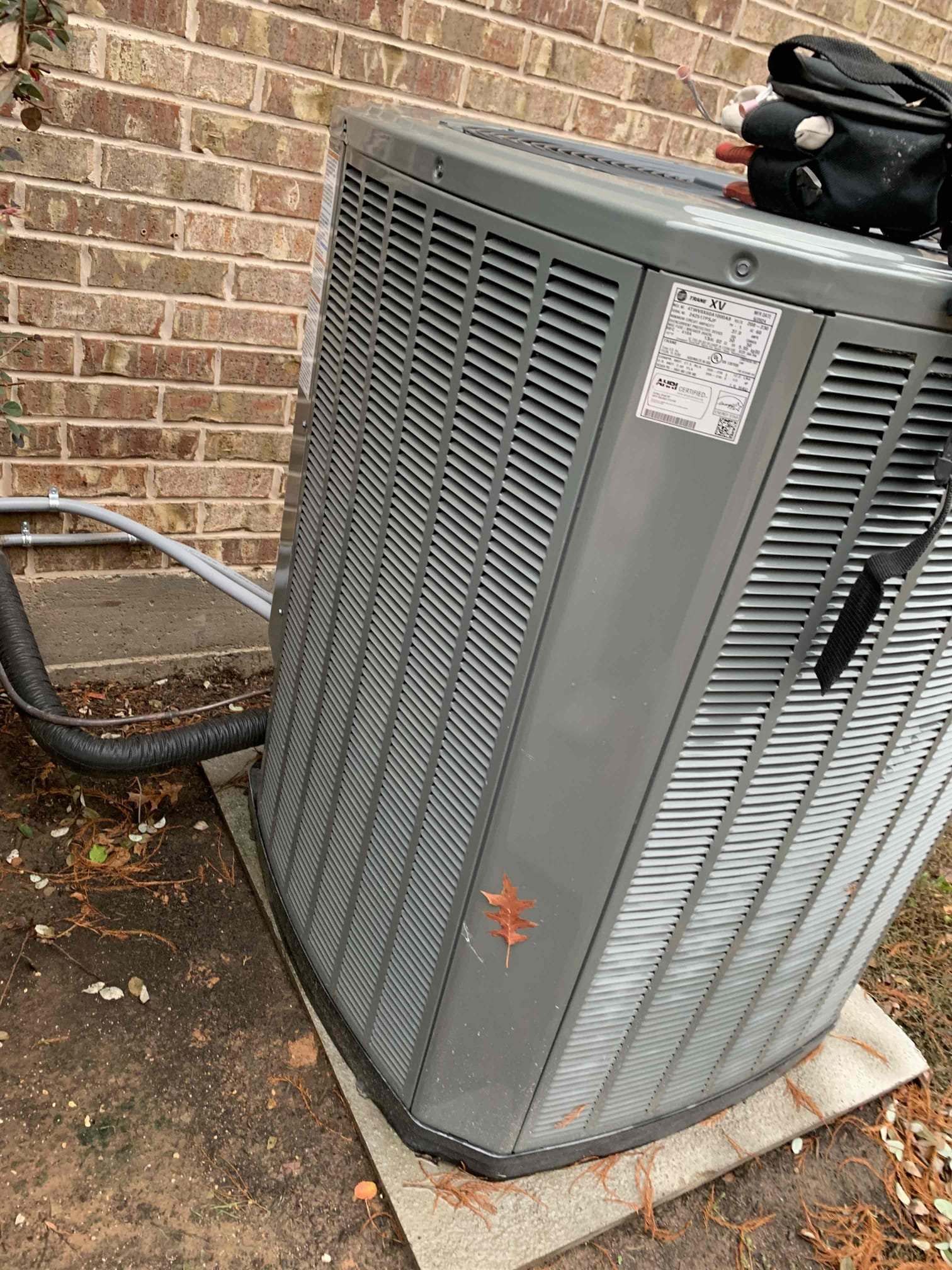 Preformed Dryer Vent Cleaning. Presented before and after pictures of work completed. 


I preformed a single system heat maintenance on a 2024 heat pump. I tested all electrical components inside the unit. All tested within manufacturer specifications. I did changed 5e filter for the client. Aprilaire 210. I proceeded outside to check the electrical components on the outside unit. All tested within manufacturer specifications. Unit was cooling upon departure 