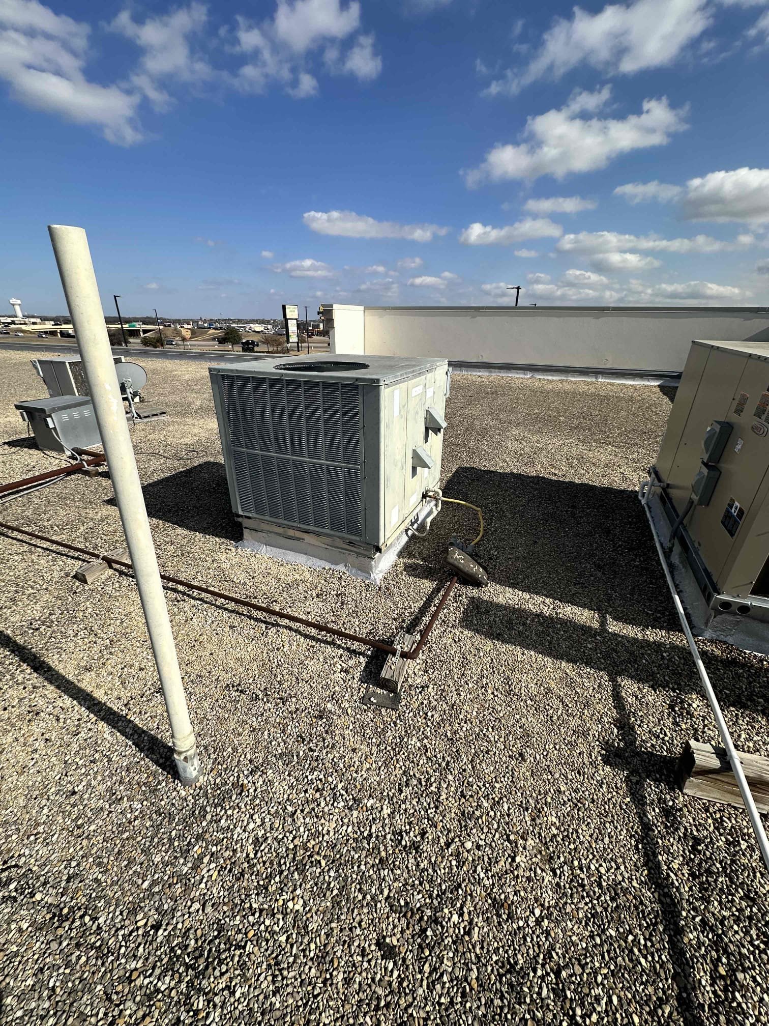 Determined that the thermostat needed batteries. This made the system go back to operating, but it was discovered that the current thermostat is worn out and needs replacing. I proposed replacing the thermostat and wiring in the common wire to make the thermostat not need batteries.
Replacment of the front end thermostat and wiring the common wire into the the electrical to remove the need of batteries.