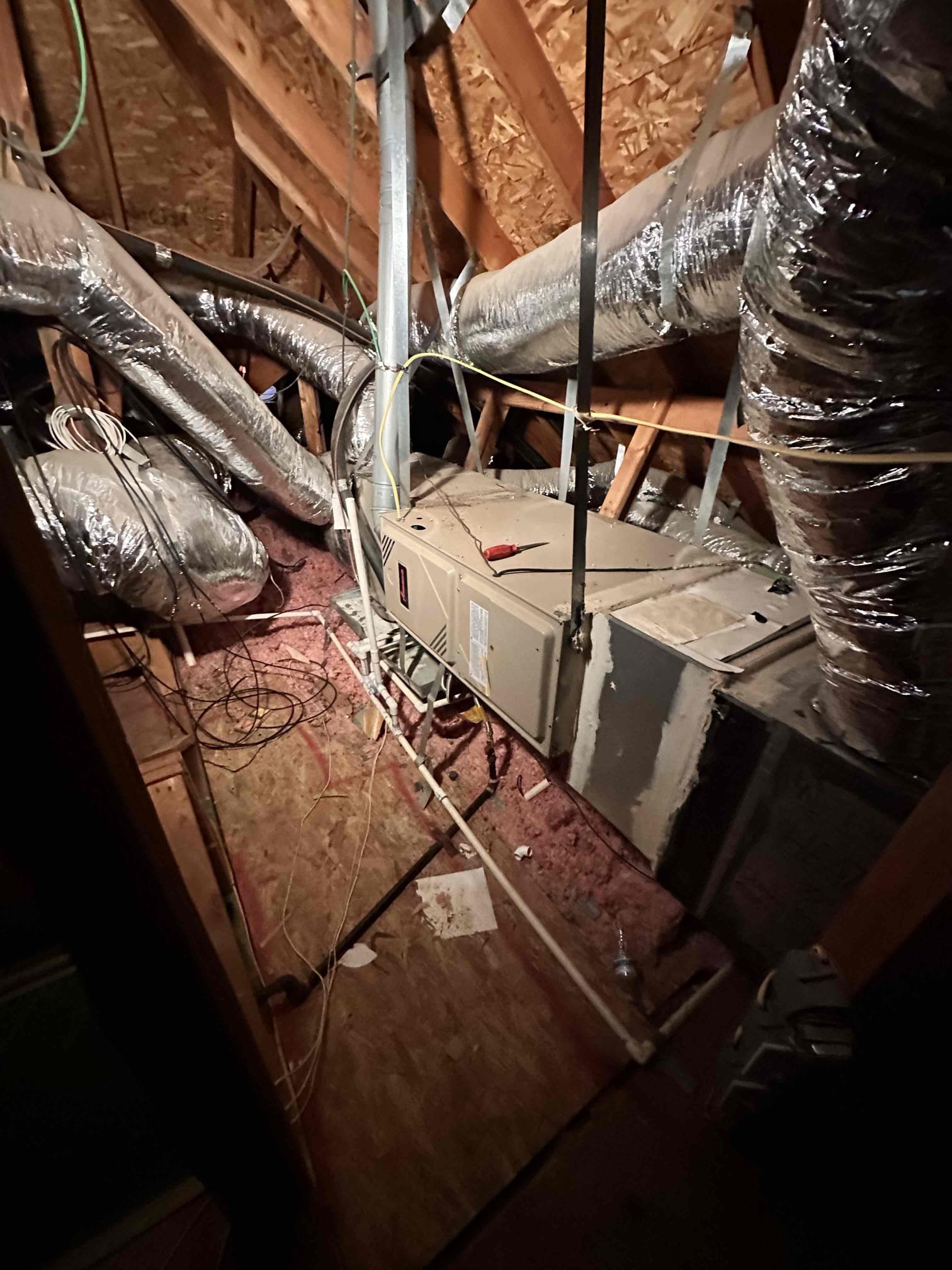 Frisco, TX - Upon arrival, I discovered the outdoor not coming on. I gauged up and found the system completely empty of R22. I spoke with the client about my findings and they approved having our comfort specialist coming out on 3/7/2026 between 10am-12pm. 