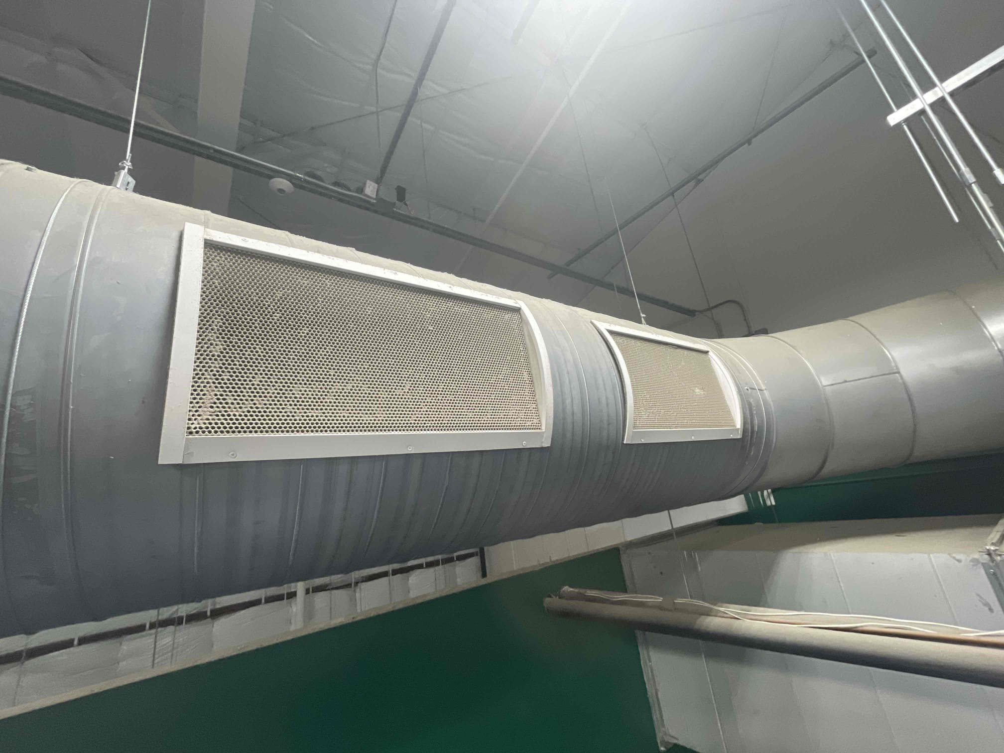 Melissa, TX - Performed filter change on ahu-32b with scissor lift