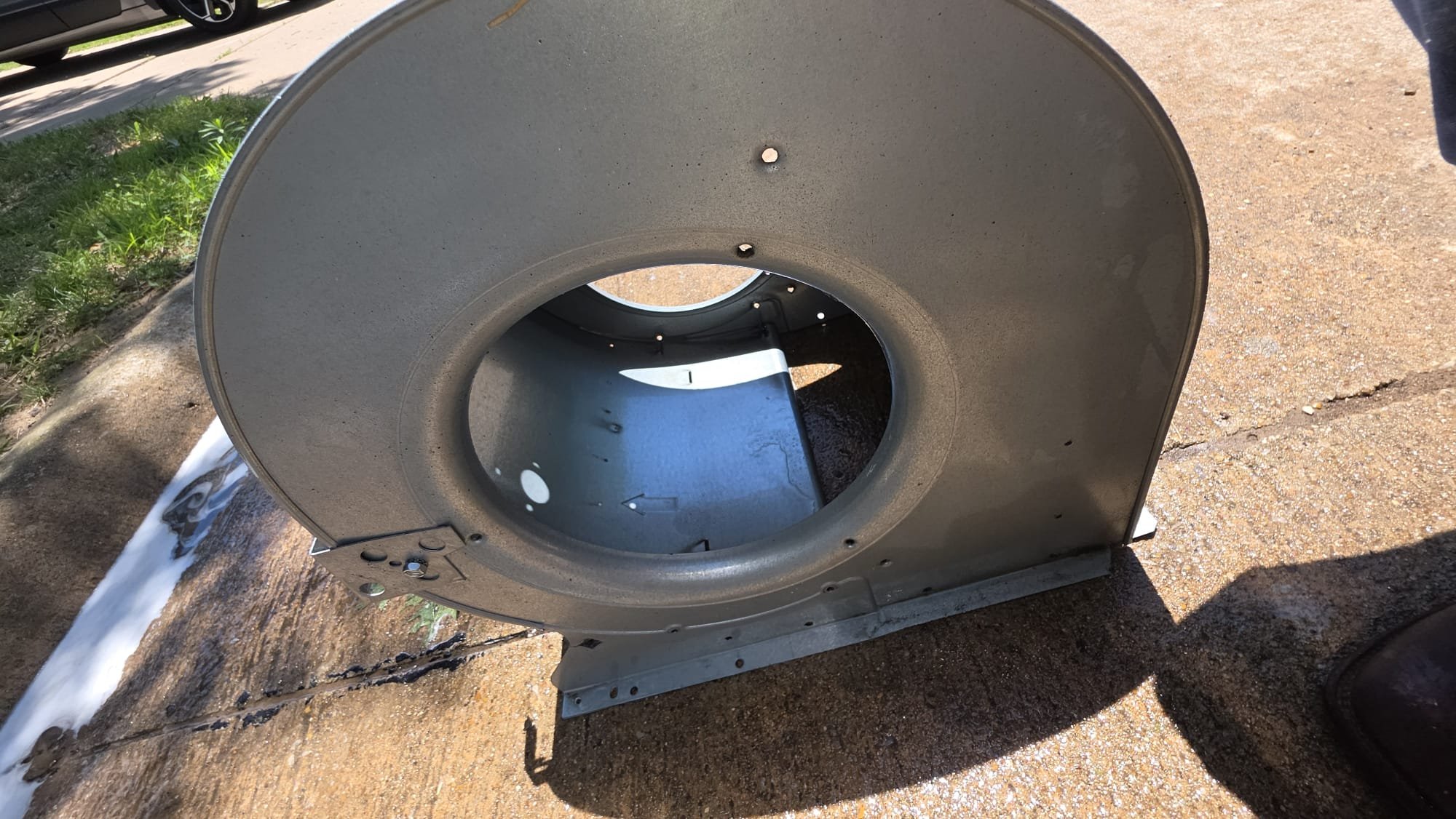 Sherman, TX - Preformed blower wheel cleaning

Removal and chemical cleaning of blower wheel rot remove dust causing drag on the motor causing it work harder and ultimately shorten lifespan of the motor.