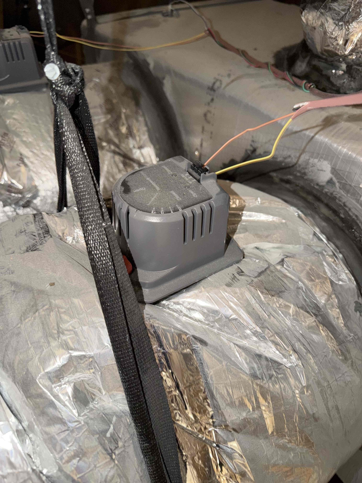 Melissa, TX - I returned and confirmed diagnosis. 
Upon arrival, the upstairs damper was seized shut. After inspecting the mechanism of the damper motor, it appears the spring is becoming stuck. I replaced the damper motor and tested the system to ensure it would open and close properly. The upstairs zone is cooling upon departure. 