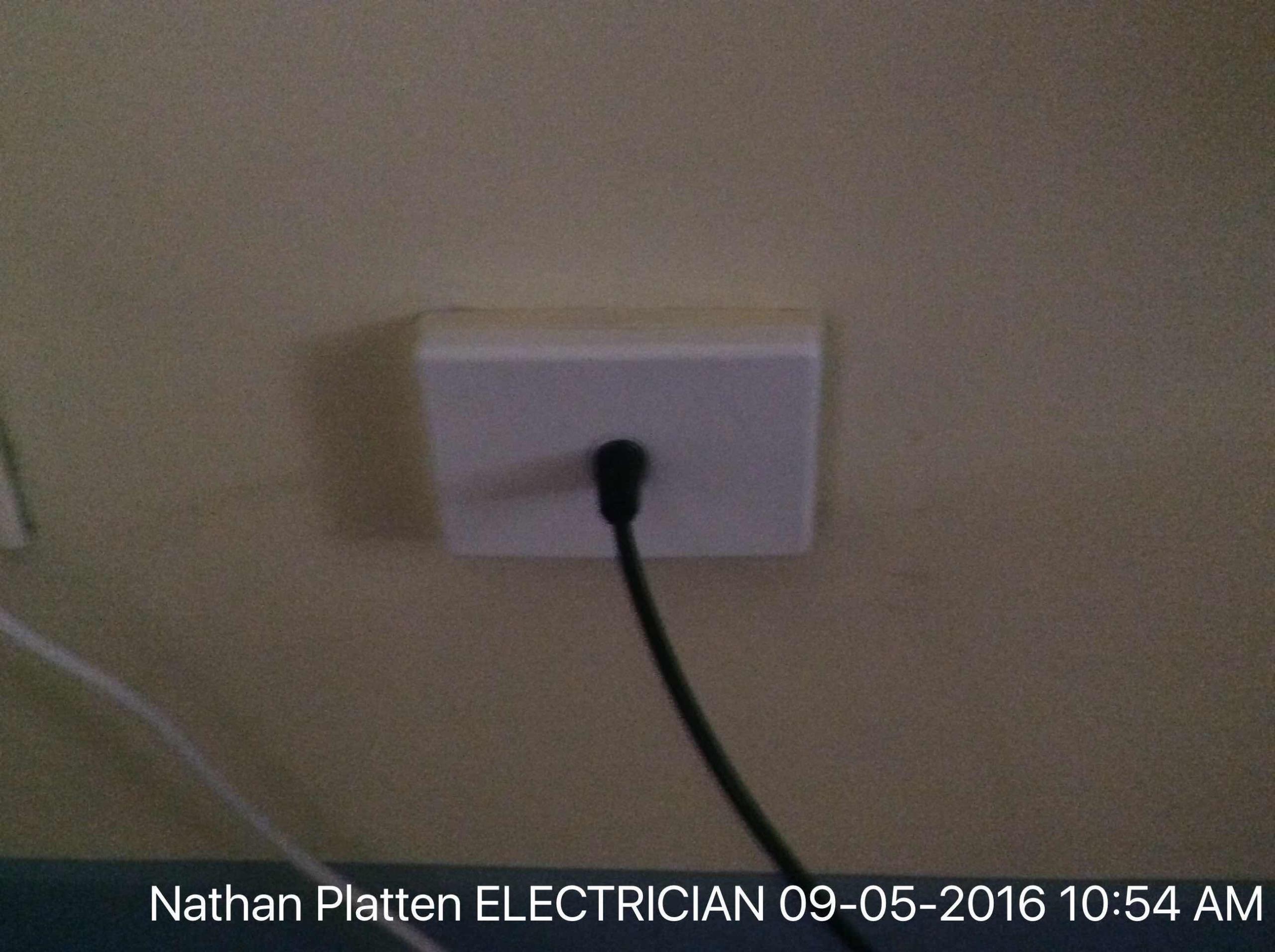 Replaced faulty tv antenna point, replaced faulty batten holder, replaced faulty customer supplied par38 outdoor light