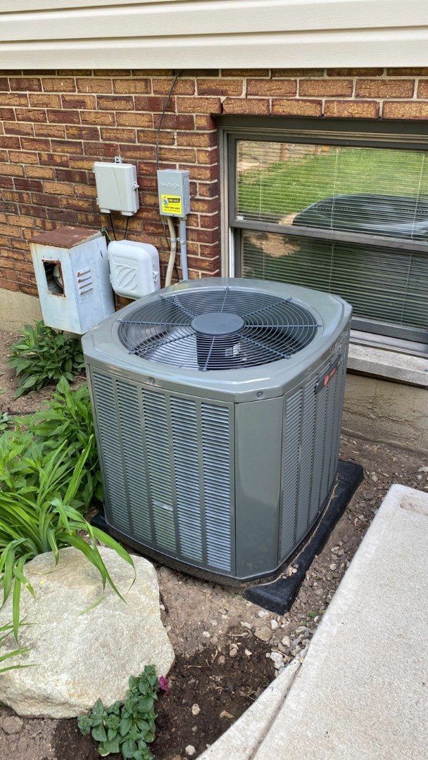 Service call on Trane air conditioner 