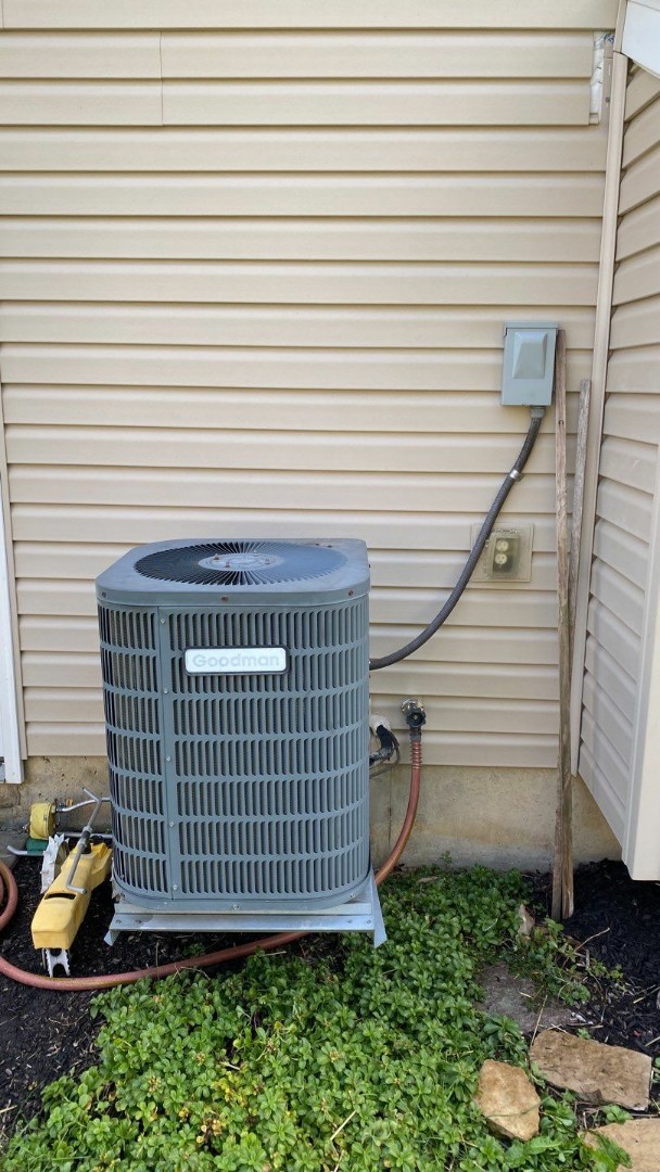 Service call on Goodman air conditioner 