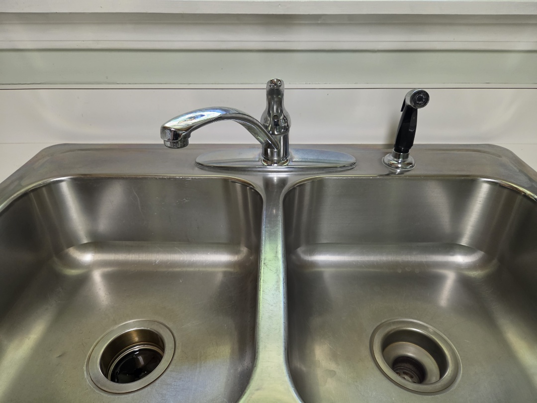 Kitchen faucet installation