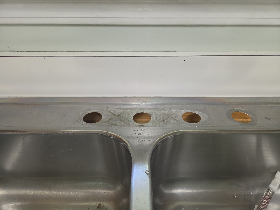Kitchen faucet installation