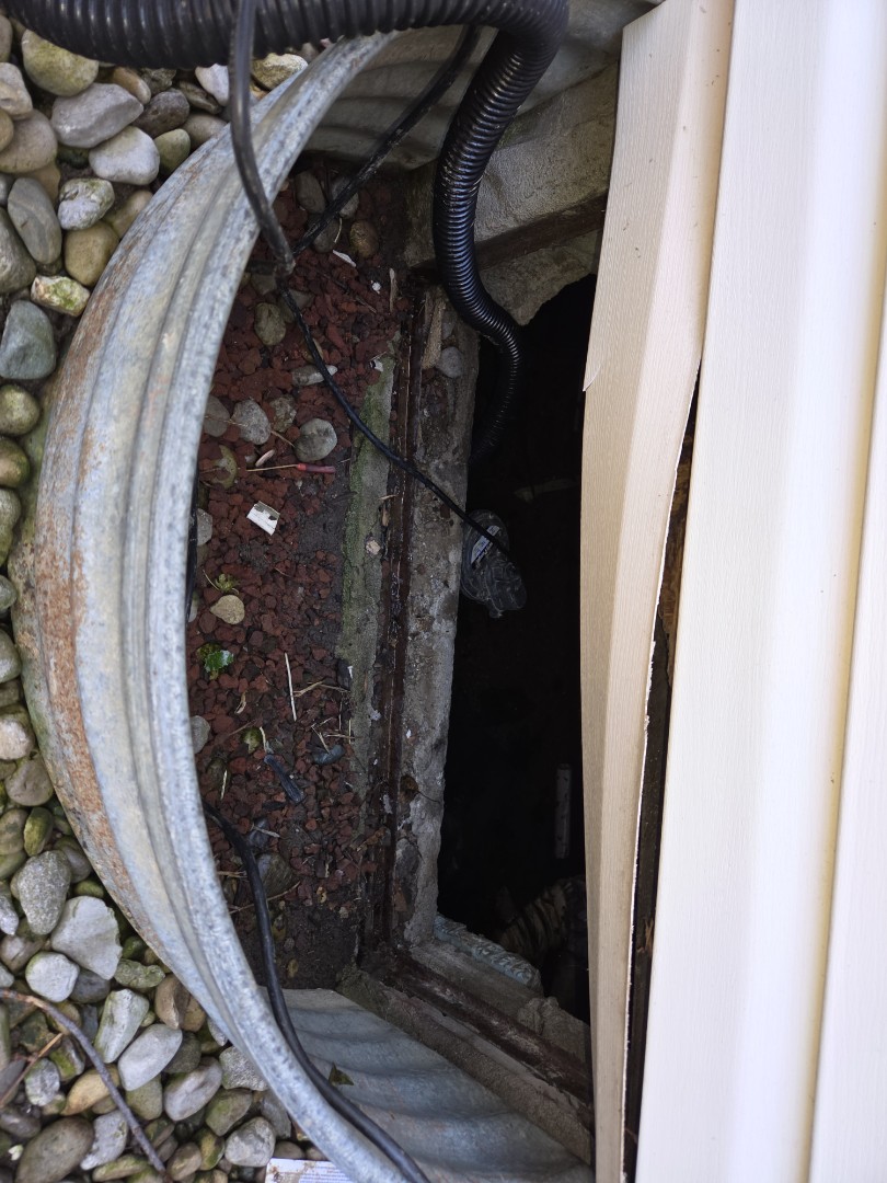 Flooded crawl space