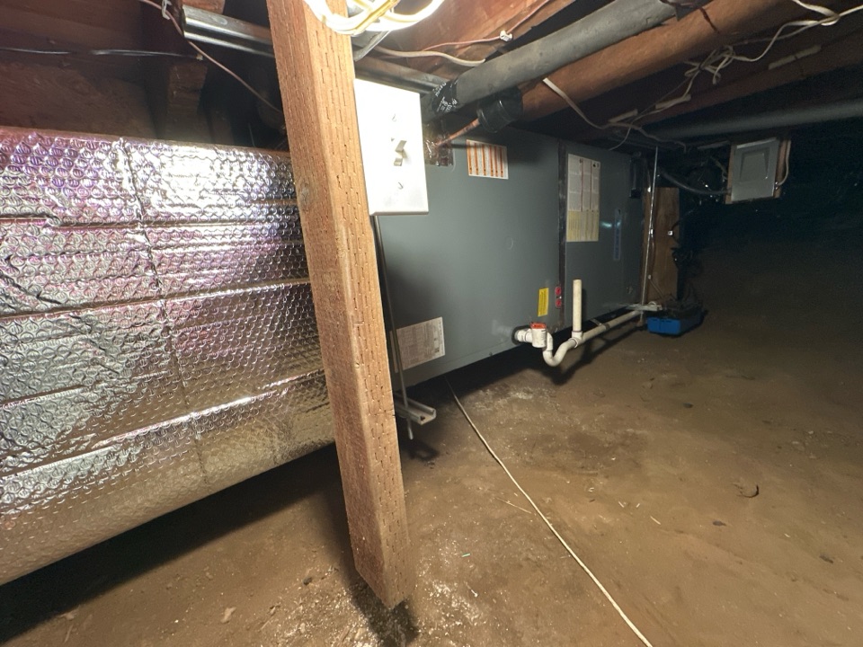 Mitsubishi Air handler in crawl Space- amazing insulation by FUSE Service 