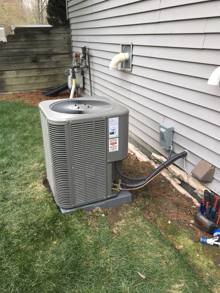 Lennox condenser installation. 