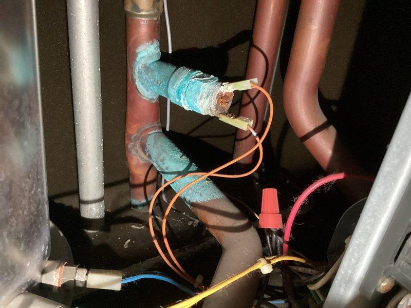 Diagnosed in-floor heating system failure traced to a non-functioning circulation pump. Verified pump was receiving power but not operating. Removed failed pump and installed replacement unit, ensuring proper electrical connections and system operation. System now functioning correctly with normal pressure readings.