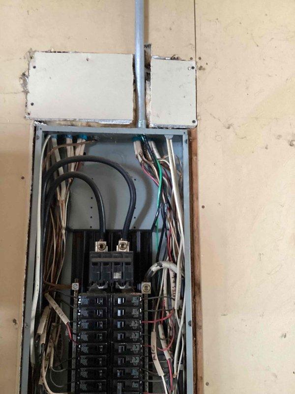 Successfully installed a hardwired 60-amp Xcel-supplied EV charging station with 48-amp output capability along the garage wall. Routed surface-mounted conduit from the 200-amp Siemens electrical panel to the charger location positioned right of the garage entry door. Completed system programming and setup through the ChargePoint app, ensuring proper functionality of the charging station.