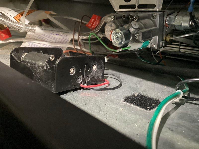 Diagnosed gas fireplace ignition failure. Identified faulty control module not delivering power to ignition system. Replaced control module, restoring proper ignition sequence and normal fireplace operation.