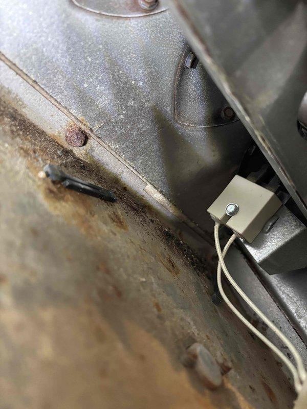 Performed comprehensive heating maintenance service on residential HVAC system including 1 furnace, 1 HRV, and 2 gas fireplaces. Inspected filter components and found oxidation on internal metal surfaces. Examined and cleaned electrical connections to ensure proper system operation.