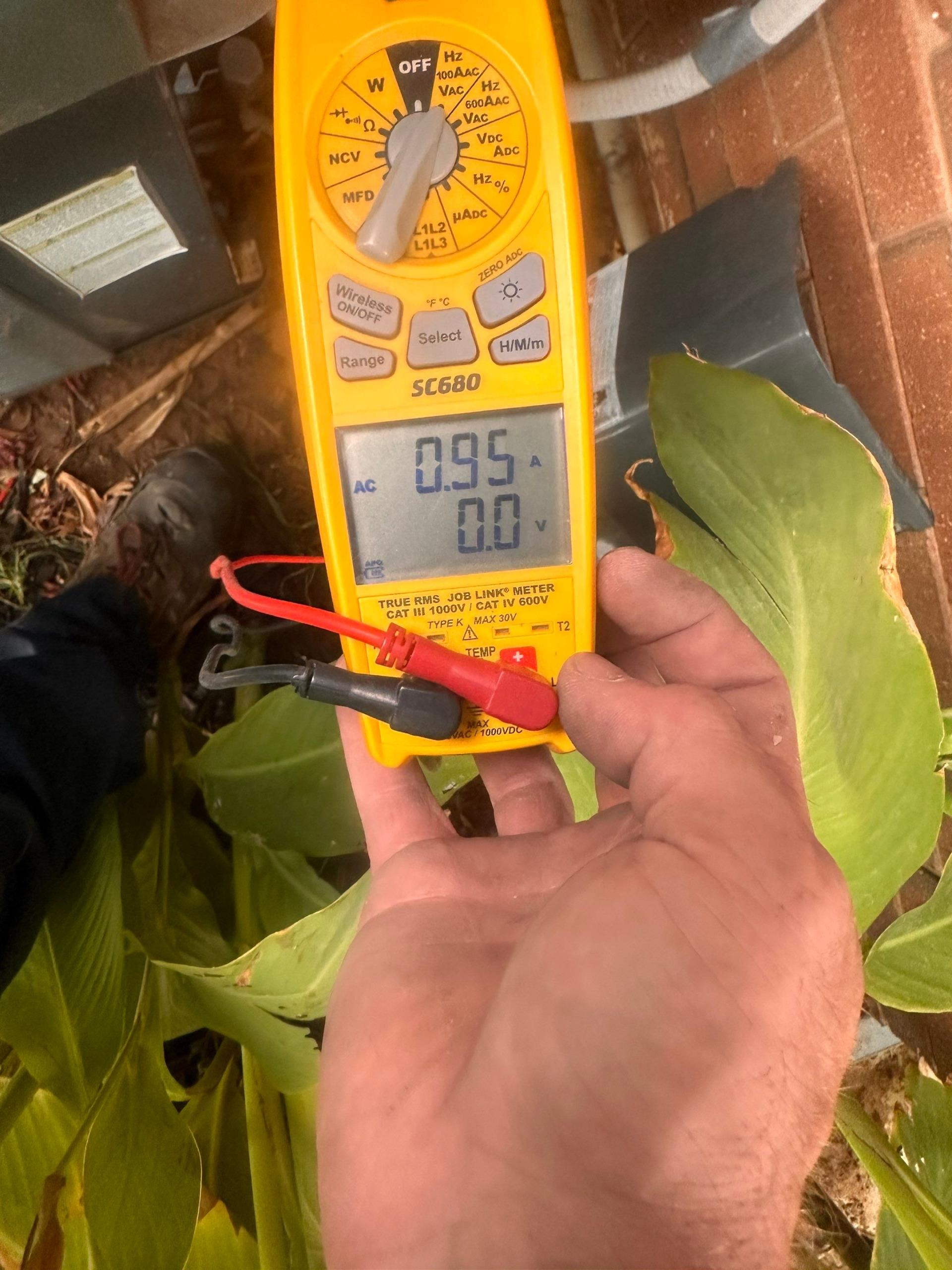 Arrived at customer residence for complaint of no AC. Issues were found and resolved in record speed for the customer. The customer is now cooling and comfortable. Remember to ask how to save 20% on your next and all visits with our membership plan
