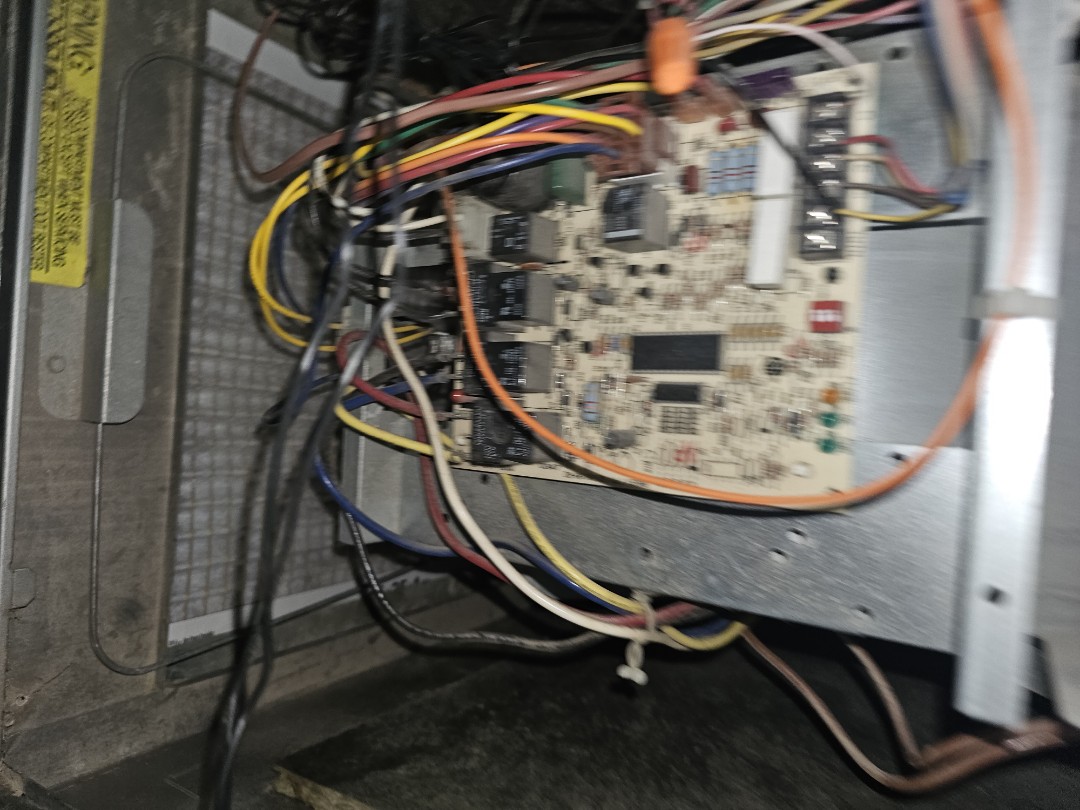 
I performed a thorough furnace safety inspection and carbon monoxide test on a Lennox 95% furnace, ensuring my customer's home is warm and safe this winter.