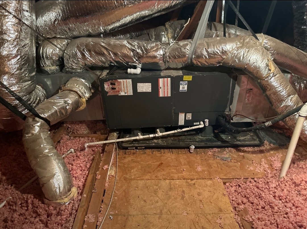 today I performed a fall Heating and safety check on an Amana system this particular system is a heat pump electric heat setup during the visit we verify all wiring connections are tight inspecting all of the wiring for safety we verify that the electric heat strips are properly working and free of debris we watched the outside unit to ensure proper function throughout the harsh Winters.