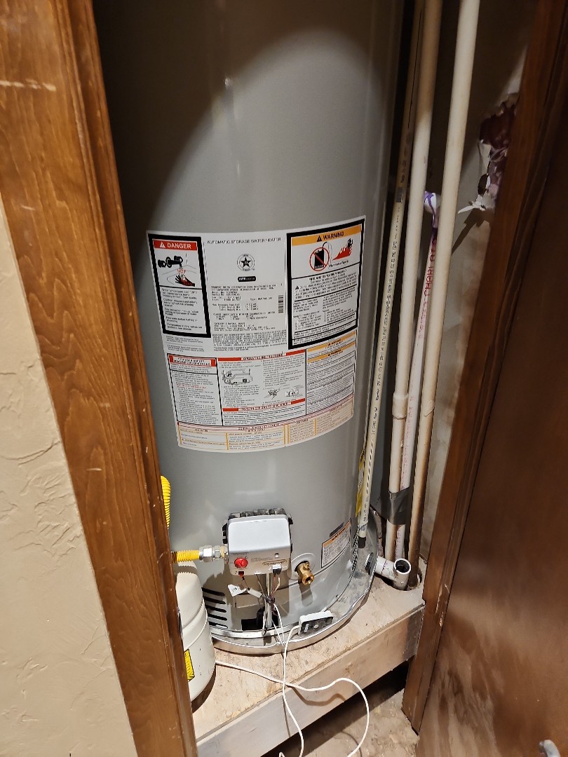 Came and did the membership tune water heater was in the hallway closet? The other heater was outside and the closet drained. Both water heaters begin. My inspection checked all the water valves kitchen bathrooms and then find no issues.