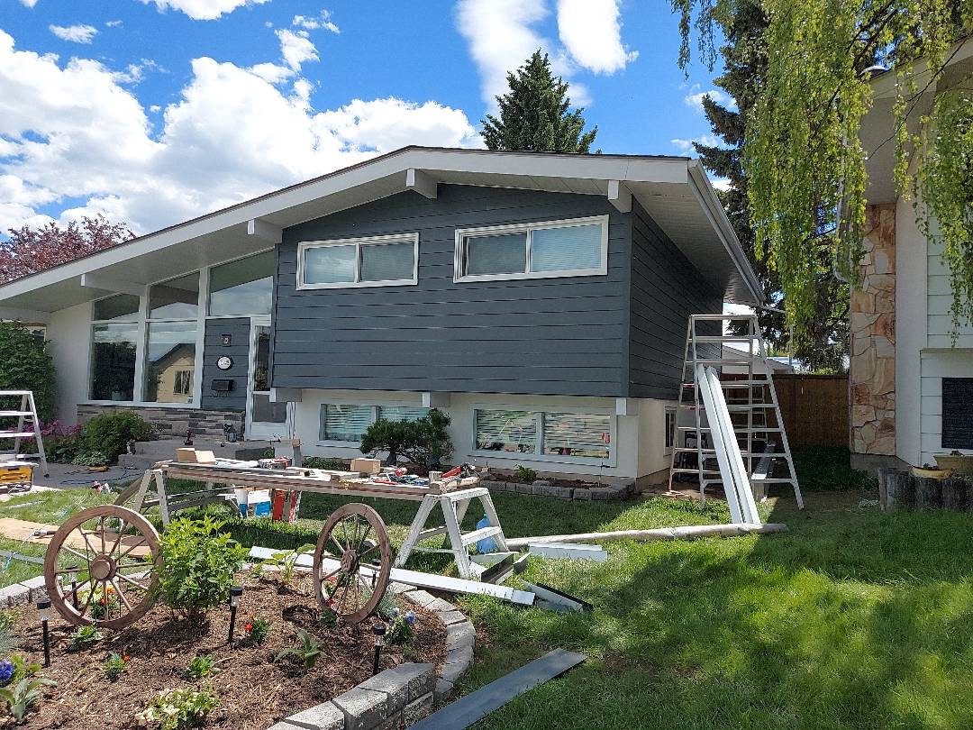 Calgary, AB - Just wrapping up Aged Pewter Hardie Plank with outside corners matching corners. Calgary, AB - Just wrapping up Aged Pewter Hardie Plank with outside corners matching corners.