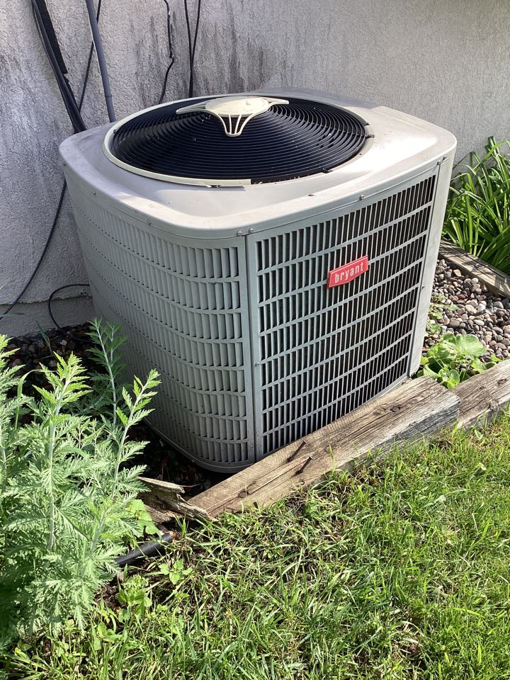Bryant Evolution AC maintenance in Minnetrista