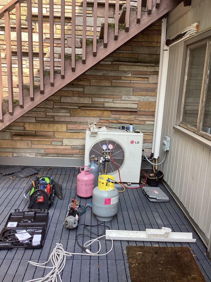 Refrigerant leak search and repair in Minnetonka mn 55345