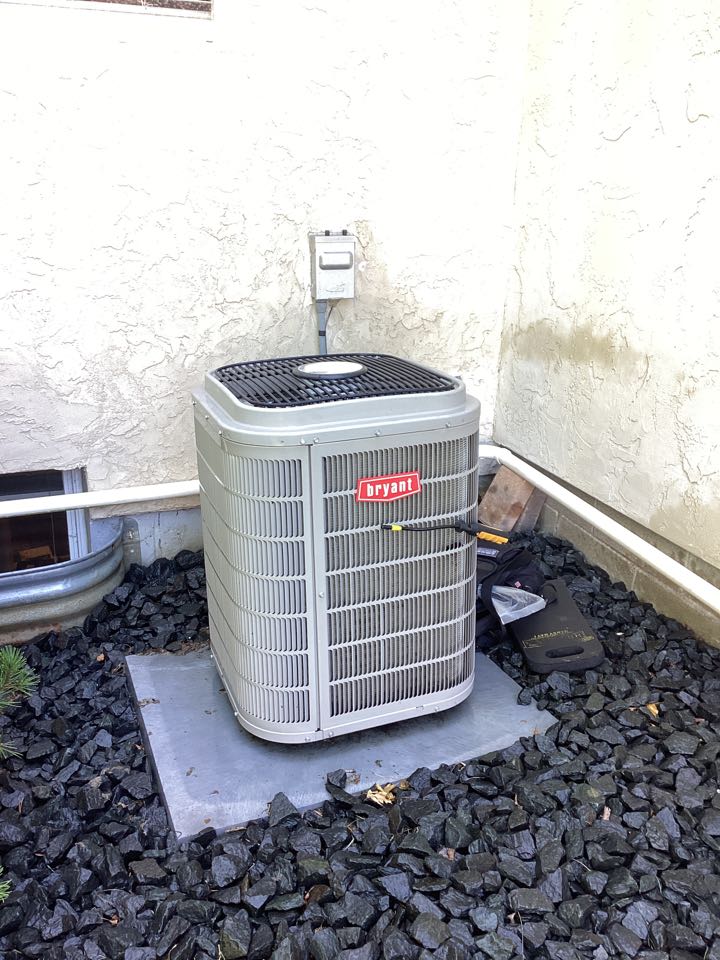 Bryant Evolution furnace and AC maintenance in St. Boni