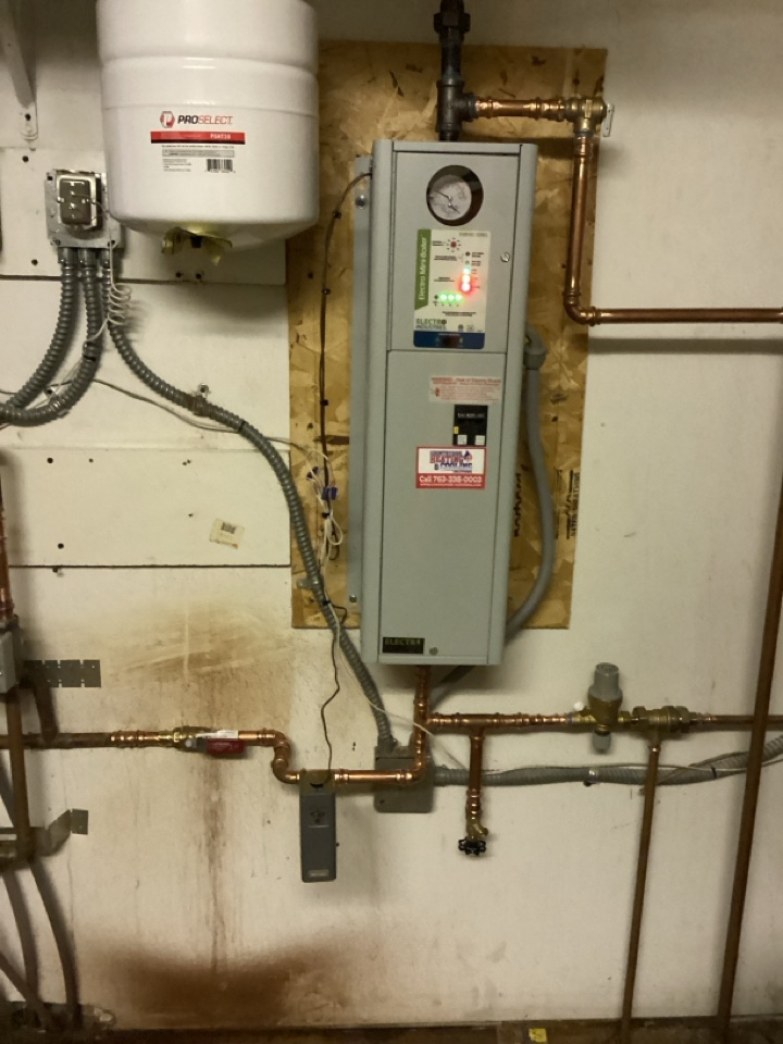 Electric mini boiler installed in Plymouth Mn