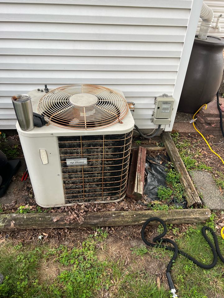 Ac tune up/maintenance on Bryant system in Richfield Minnesota 