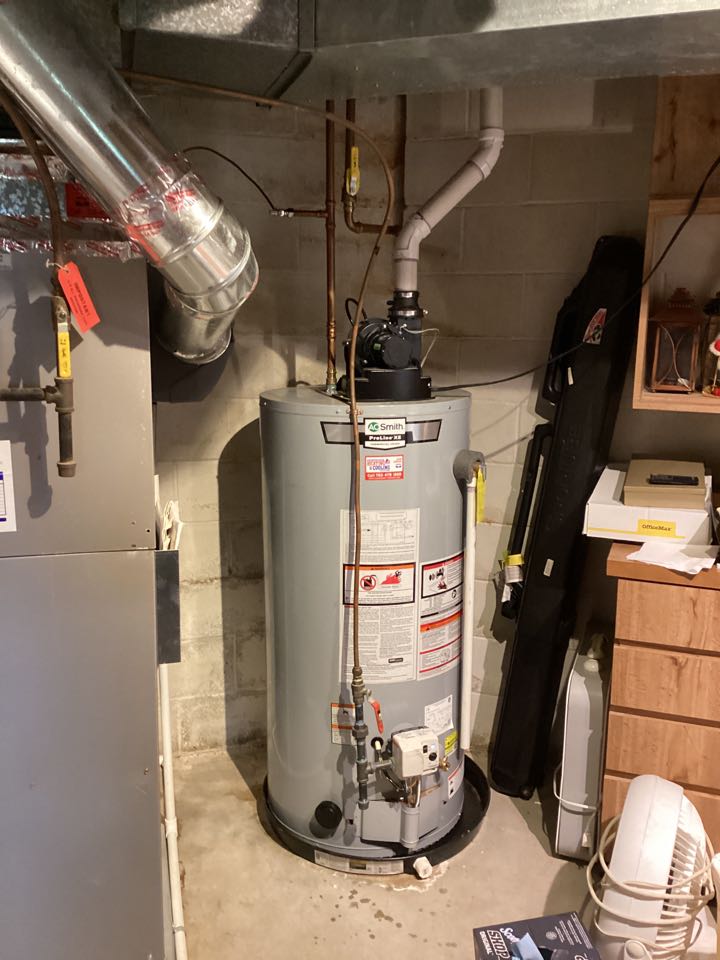 Water heater service in Mound