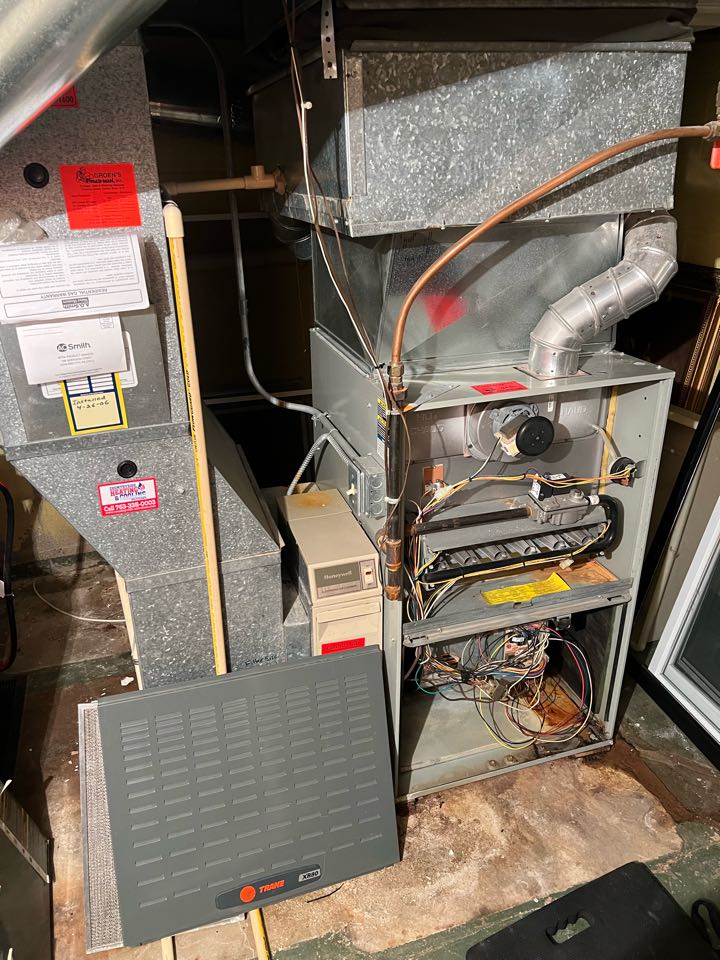 Diagnosing air conditioning fault in Edina, Minnesota 