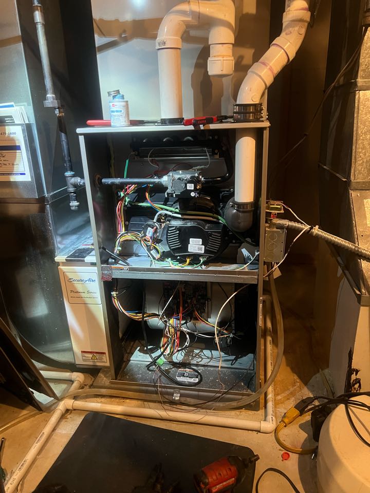 Diagnosing furnace fault on Bryant system in Plymouth, MN