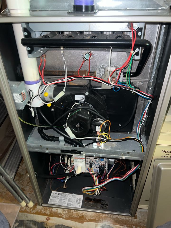 Performing fall furnace maintenance in Orono, MN Performing fall furnace maintenance in Orono, MN