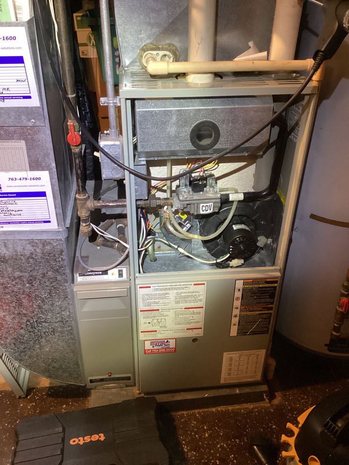 Furnace maintenance in Osseo