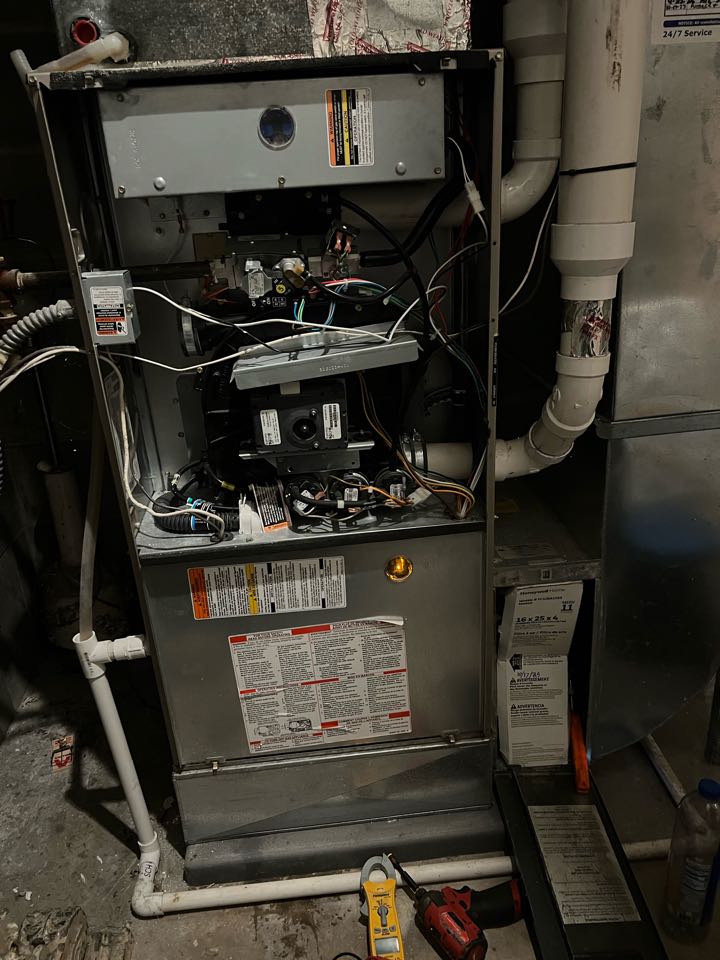 Performing fall furnace maintenance in Independence, MN