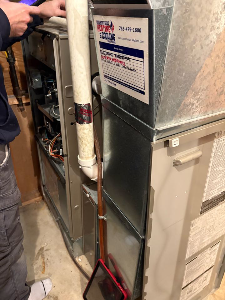 Performing fall furnace maintenance- Plymouth MN