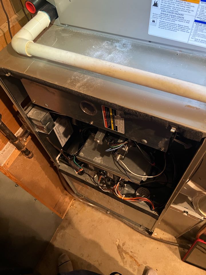 Performing fall furnace maintenance in Plymouth, MN