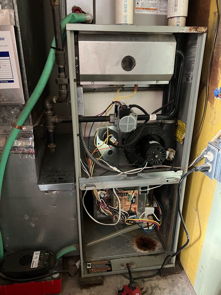 Performing fall furnace maintenance in Hopkins, MN