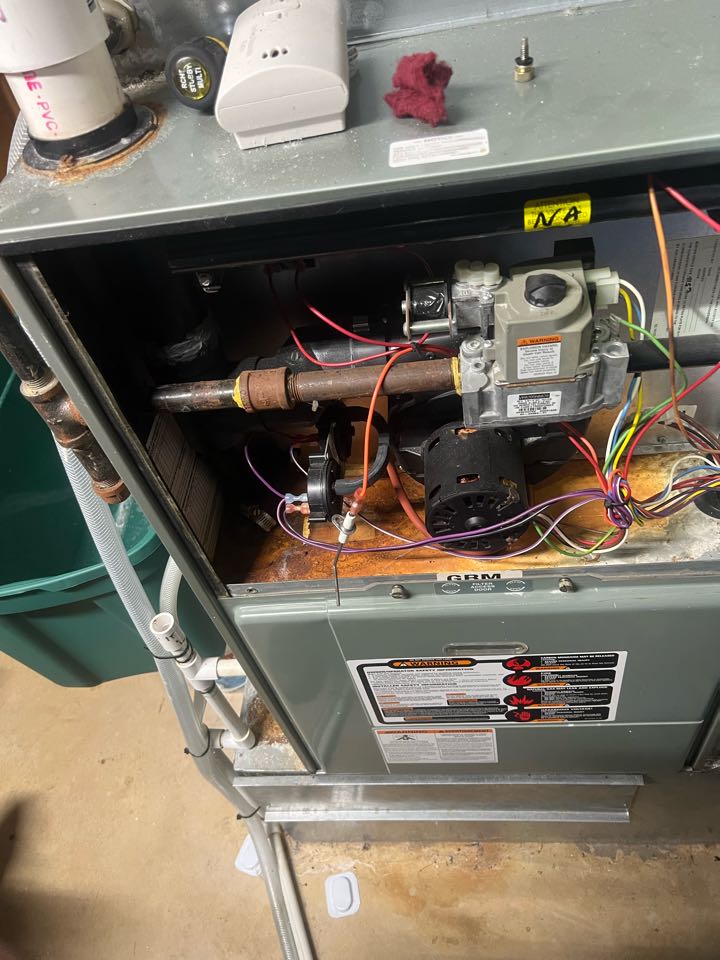 Performing fall furnace maintenance in Maple Plain, MN