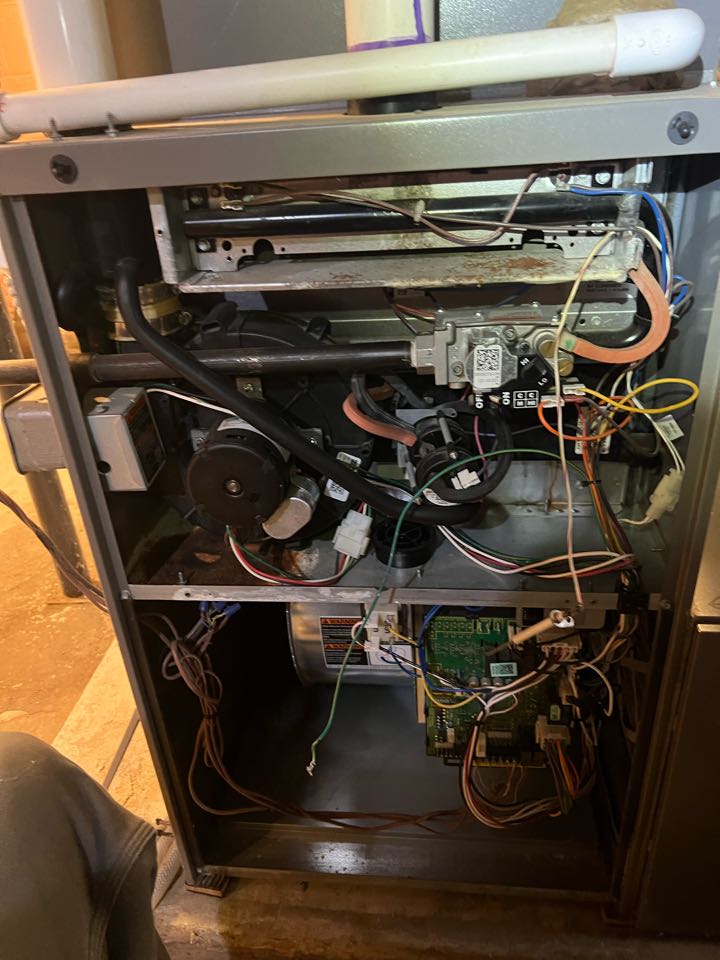 Performing fall furnace maintenance in Orono, MN