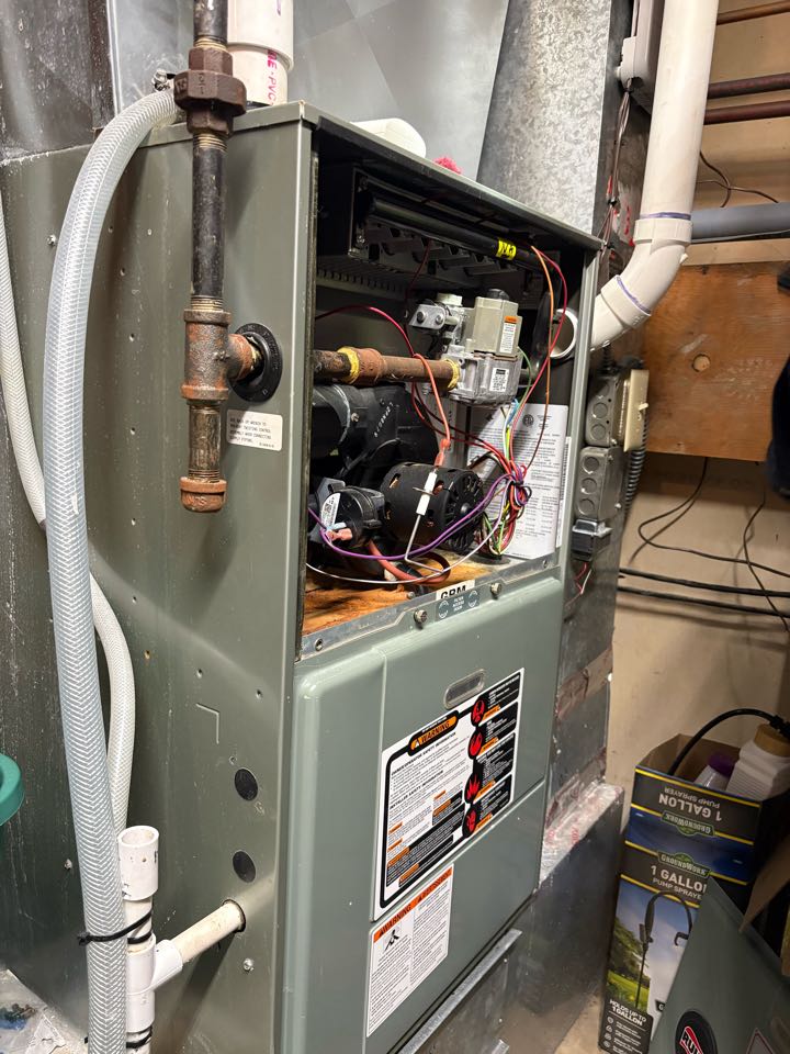Performing fall furnace maintenance- Orono MN