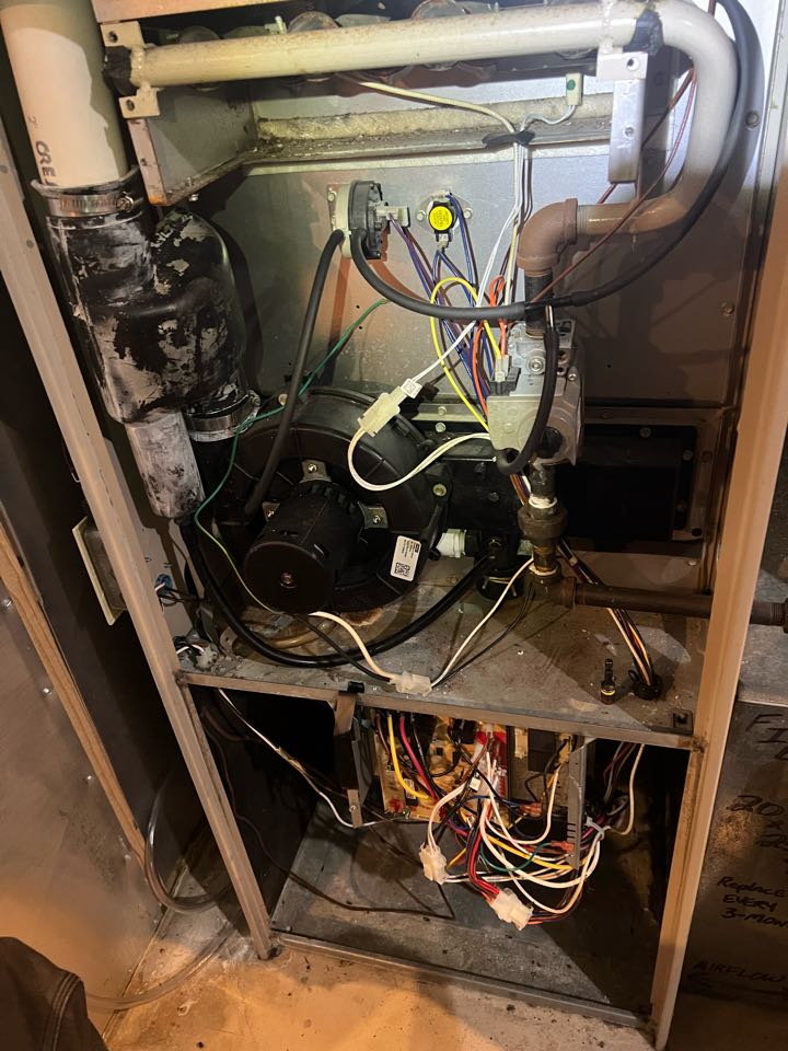 Performing fall furnace maintenance in Mound, MN